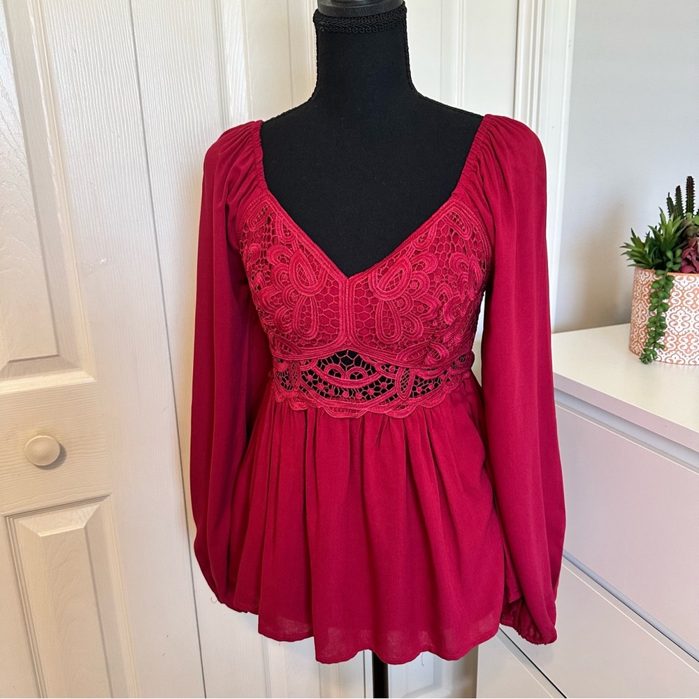 Perfectly Pricilla Burgundy/Wine Lace Peplum Top Small NWT